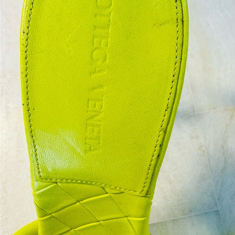 Bottega Veneta Lime Quilted Mule Sandals, size 39 - Picture 5 of 14